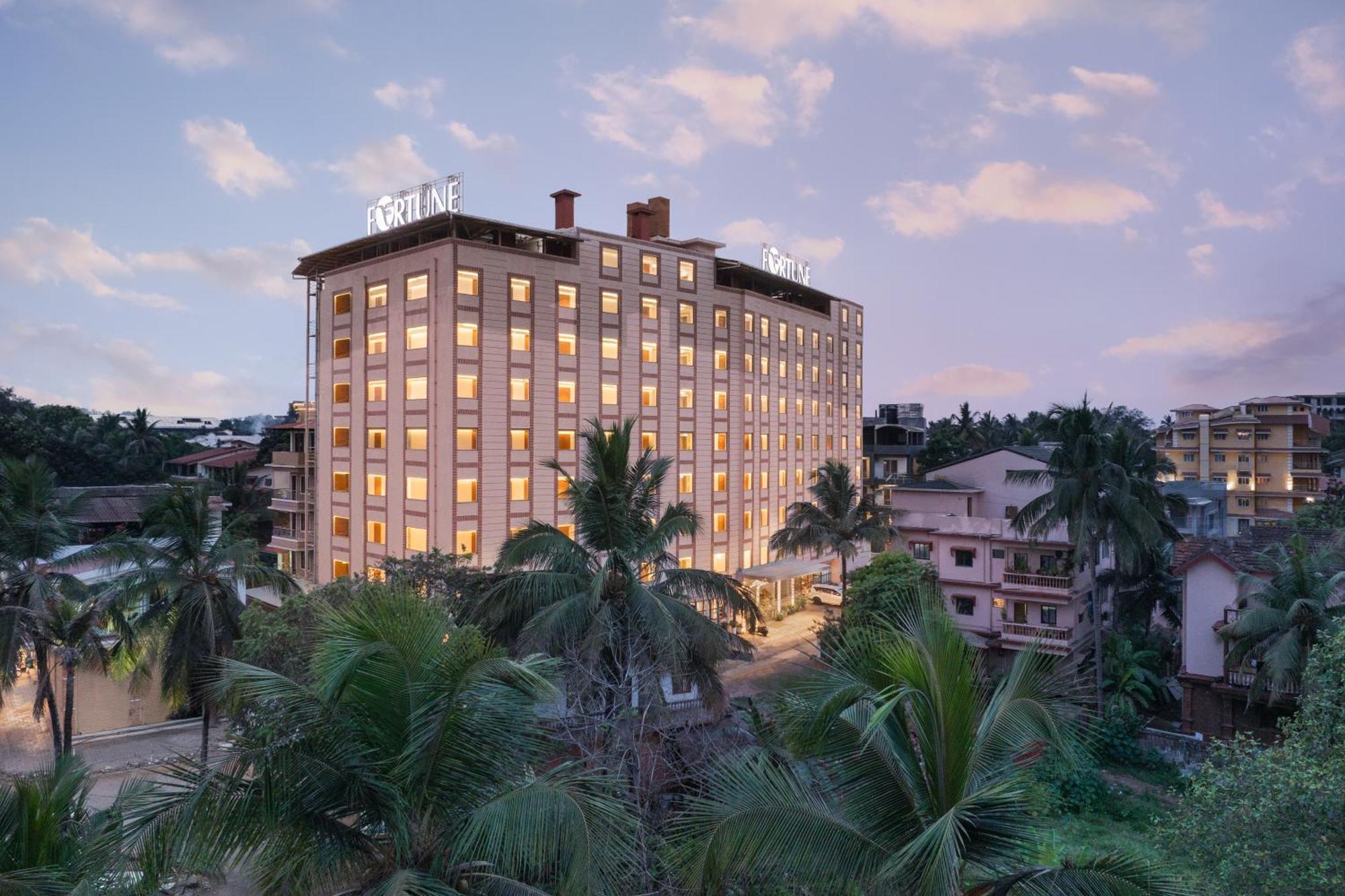 Fortune Select Candolim, Goa - Member Itc Hotels' Group Exteriör bild